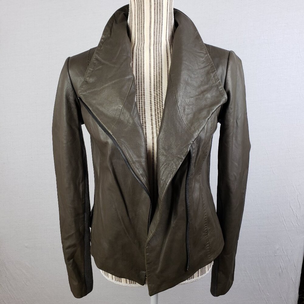 VINCE Leather Scuba Jacket Biker Lustrous Asymmetrical Minimalist Taupe Gray M - Picture 4 of 16